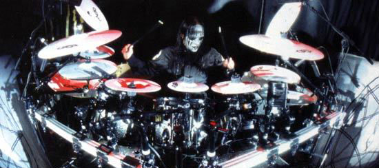 Baterista do Slipknot revela que foi demitido