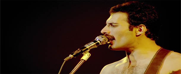 Diretor abandona filme sobre Freddie Mercury