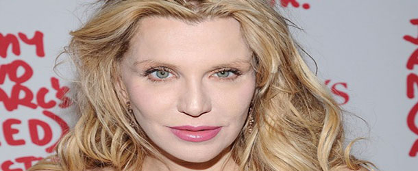 Courtney Love lança som novo e nervoso