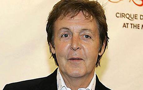 Paul McCartney é hospitalizado no Japão