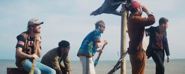 Kaiser Chiefs de clipe novo