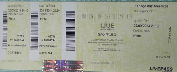 Ingressos para ver QOTSA via compartilhamento no Facebook