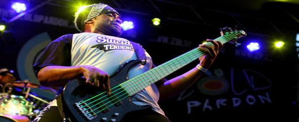 Morre baixista do Suicidal Tendencies