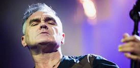 Morrissey revela que fez tratamento contra câncer