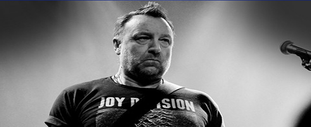 Peter Hook toca New Order e Joy Division no Clash Club