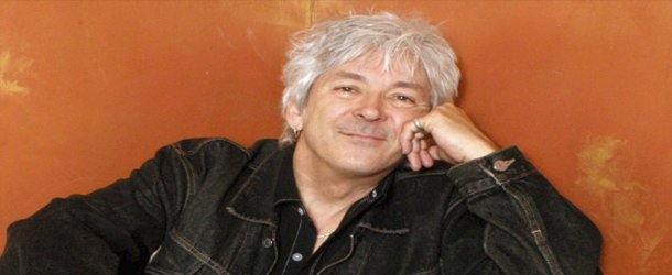 Morre Ian McLagan, tecladista do faces