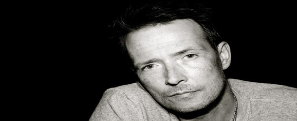 Scott Weiland está de música nova