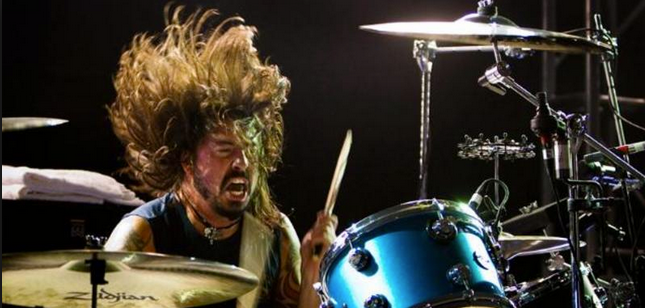 Dave Grohl faz cover com Rise Against