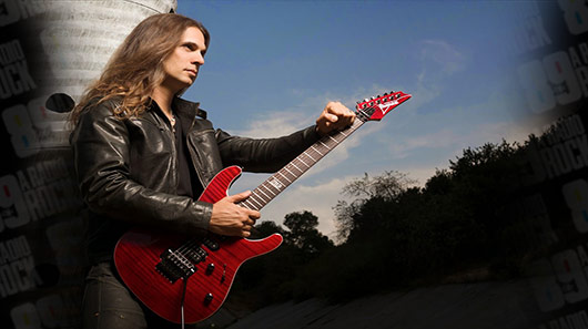 Kiko Loureiro fala com exclusividade com a 89