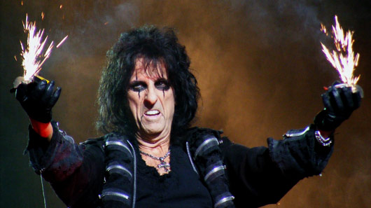 Alice Cooper terá Dave Grohl, Brian Johnson e Paul McCartney em novo disco