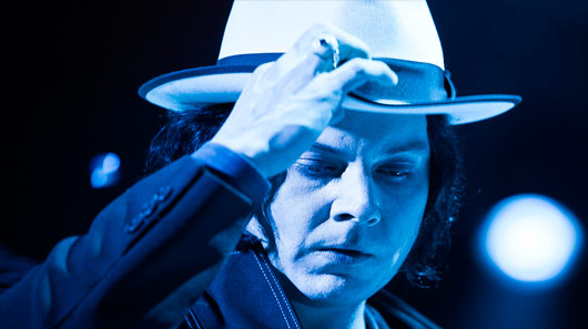 Jack White apresenta mais um som novo: “Corporation”