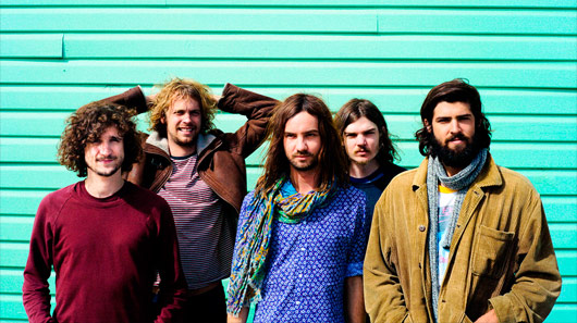 Tame Impala mostra novo clipe de “Why Won’t They Talk To Me?”