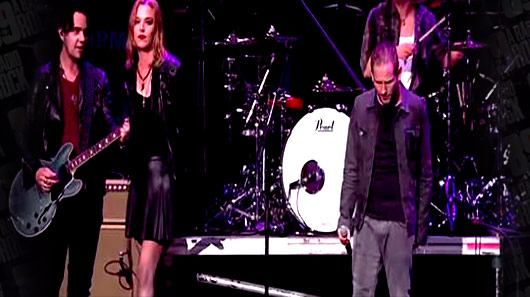 Veja Halestorm e Corey Taylor fazendo cover de “Hunger Strike”