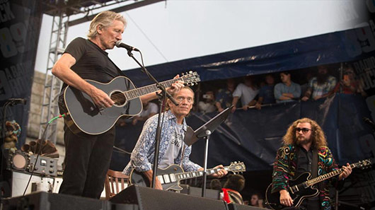 Veja Roger Waters tocando “Wish You Were Here” com o My Morning Jacket