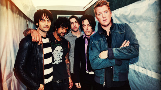 Queens of the Stone Age libera trecho de nova faixa