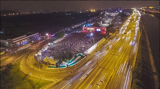 Para celebrar os trinta anos da 89, a festa da Rádio Rock foi um festival