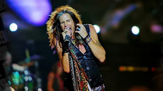 Aerosmith recebe prêmio de “Personalidade do ano” por apoio a ações de caridade