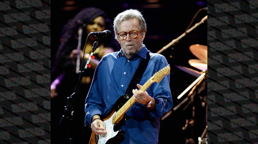 Vídeo: Eric Clapton faz cover do clássico “Purple Rain”, de Prince