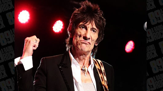 Ronnie Wood, dos Rolling Stones, revela ter enfrentado câncer pela 2ª vez