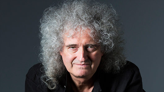 Brian May recebe título de cavaleiro do Império Britânico