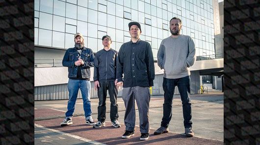 Mogwai lança nova faixa “Crossing The Road Material”