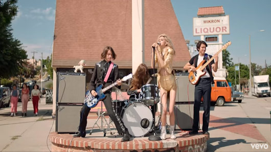 Starcrawler, banda nova da Califórnia,  estreia videoclipe