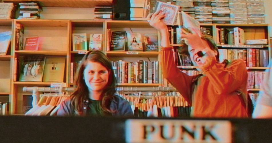 Alex Lahey lança videoclipe de “I Love You Like A Brother”