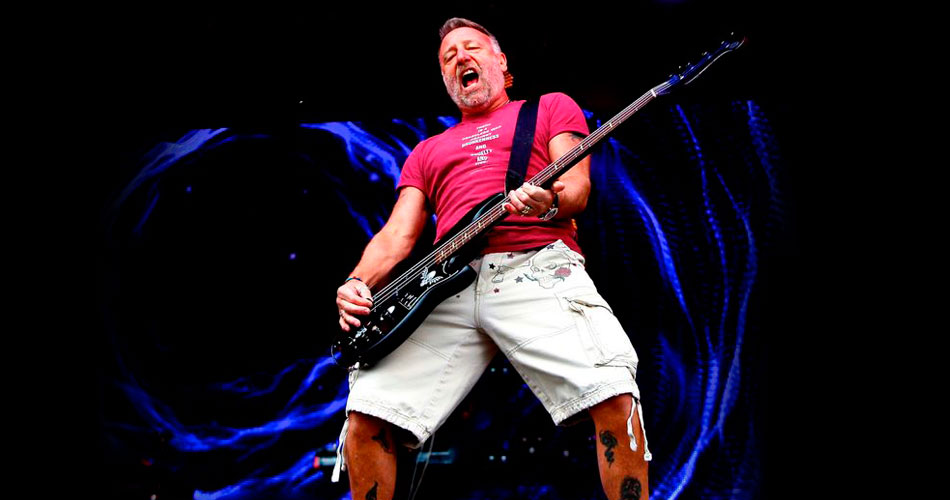 Peter Hook volta a São Paulo para show de “Technique” e “Republic” do New Order