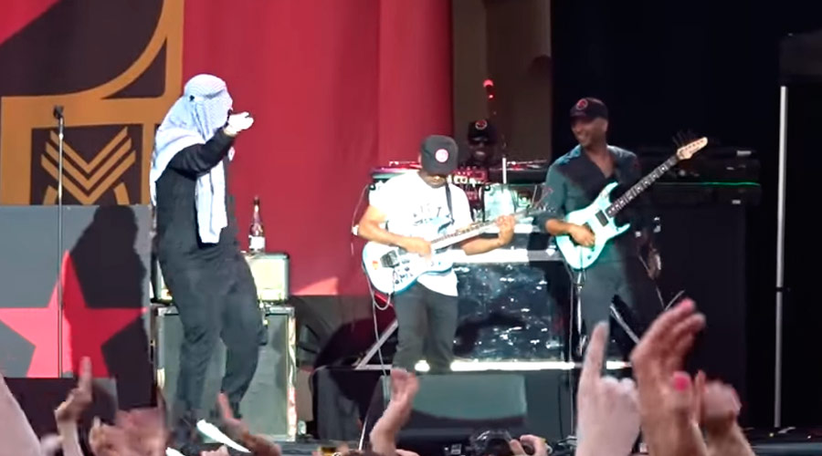 Vídeo: Tom Morello é substituído por fã em show do Prophets Of Rage