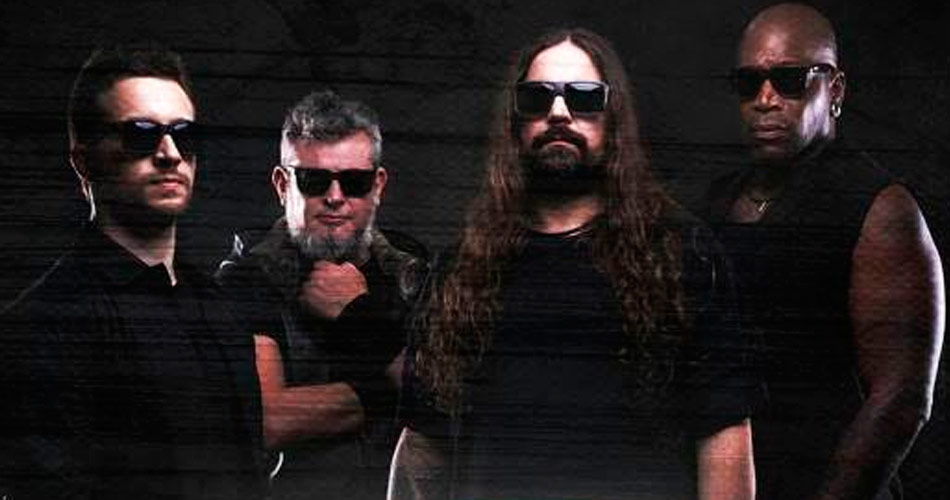 Sepultura faz show gratuito em São Paulo