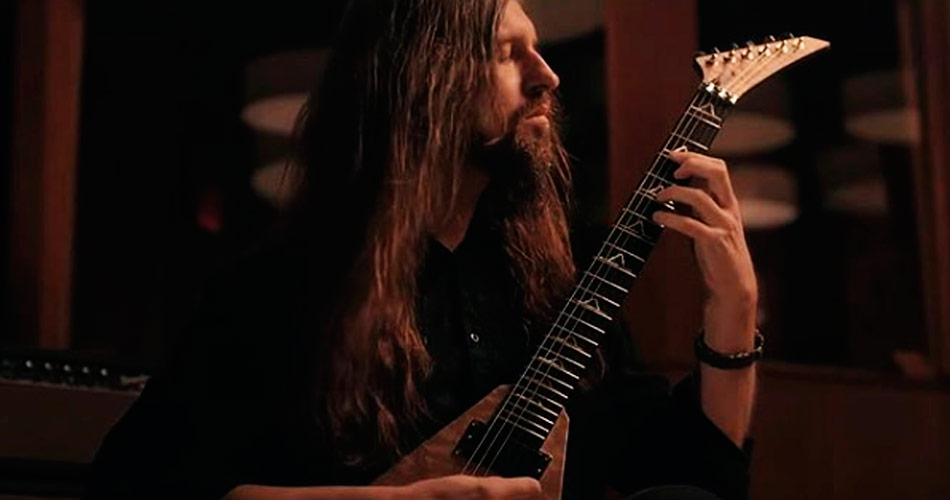 Morre Oli Hebert, membro fundador do All That Remains