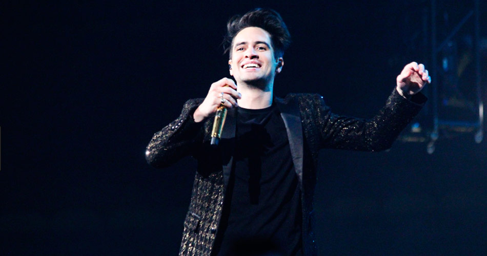 Panic! At the Disco faz releitura de “Hey Ya”, sucesso do Outkast