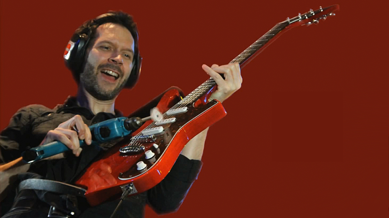 Paul Gilbert: guitarrista faz show em São Paulo neste domingo