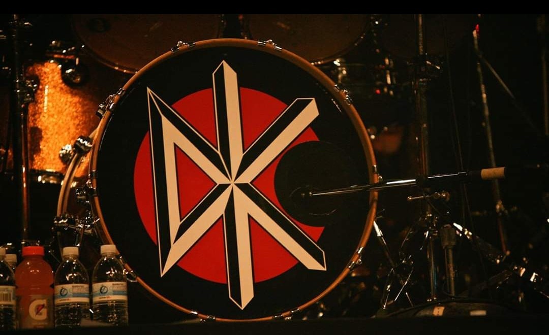 Dead Kennedys volta ao Brasil em maio, diz jornal