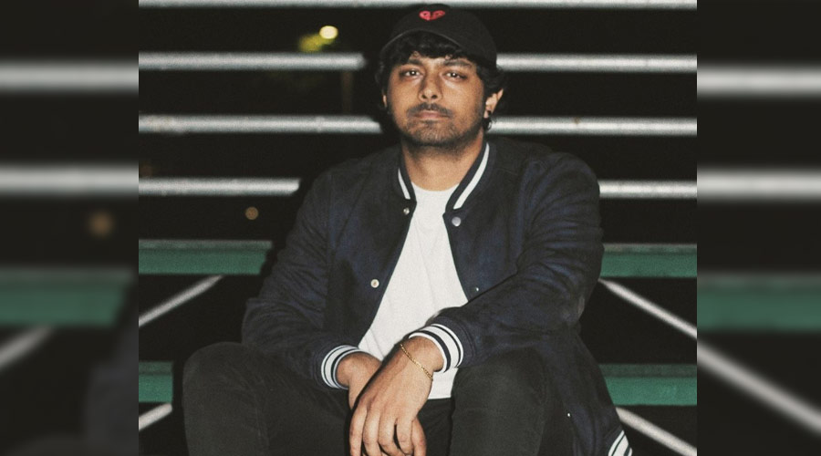 Jai Wolf traça paralelo entre fama e isolamento social no clipe de “Your Way”