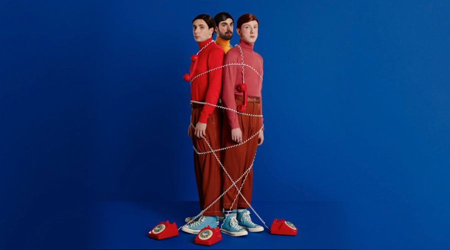 Two Door Cinema Club retorna com o single “Talk”