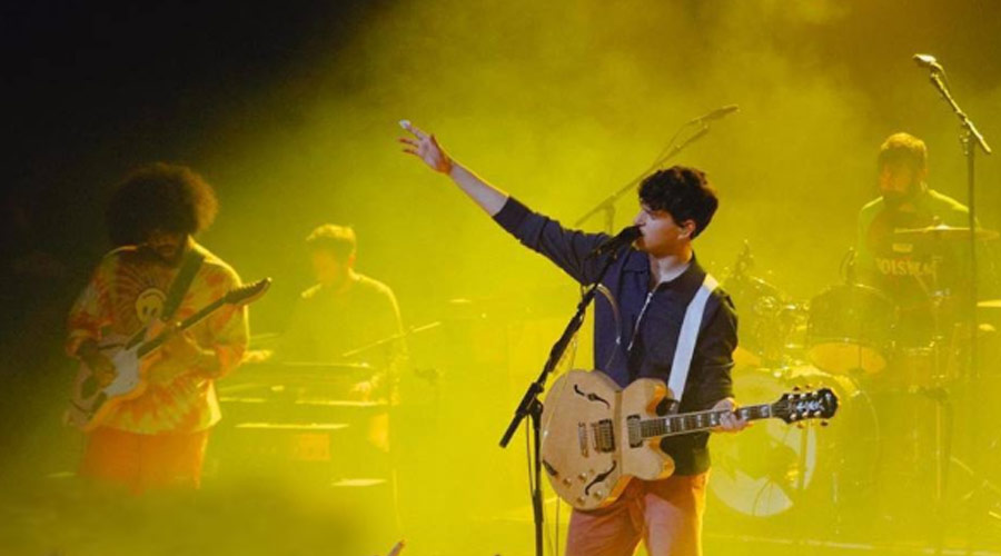 Vampire Weekend faz cover de clássico dos anos 80 do Crowded House