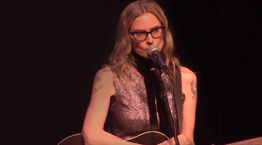 Aimee Mann anuncia novo álbum inspirado no livro “Garota Interrompida”; conheça 1º single