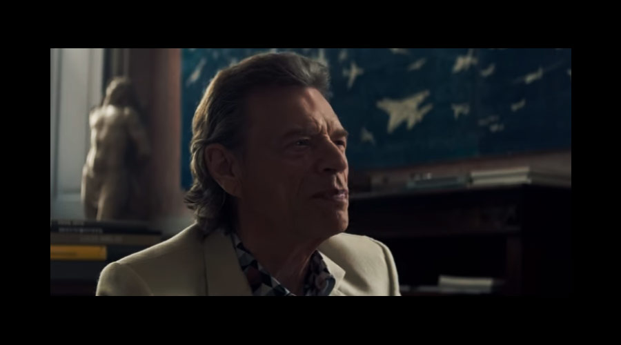 Mick Jagger estará nos cinemas em 2020! Cantor é destaque no 1º trailer de “The Burnt Orange Heresy”