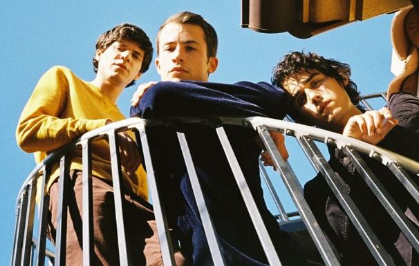 Conversamos com o Wallows, atração do Lollapalooza 2020