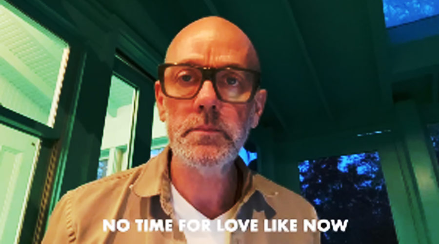 Michael Stipe apresenta nova música nas redes do R.E.M.