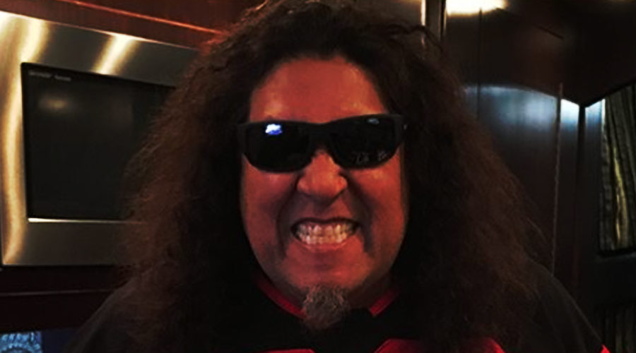 Chuck Billy, vocalista do Testament, testa positivo para COVID-19