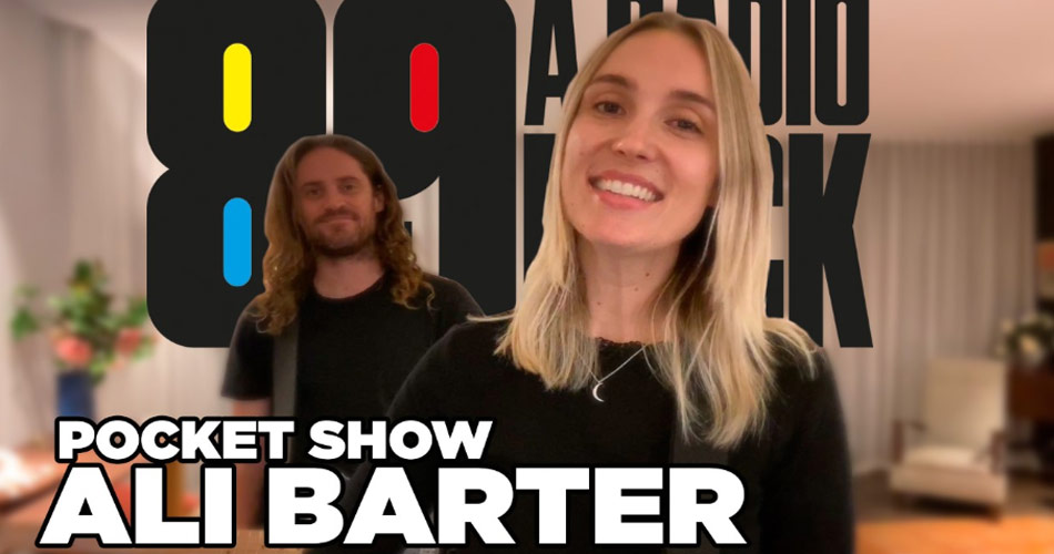 Direto da Austrália, Ali Barter faz pocket show para o YouTube da 89