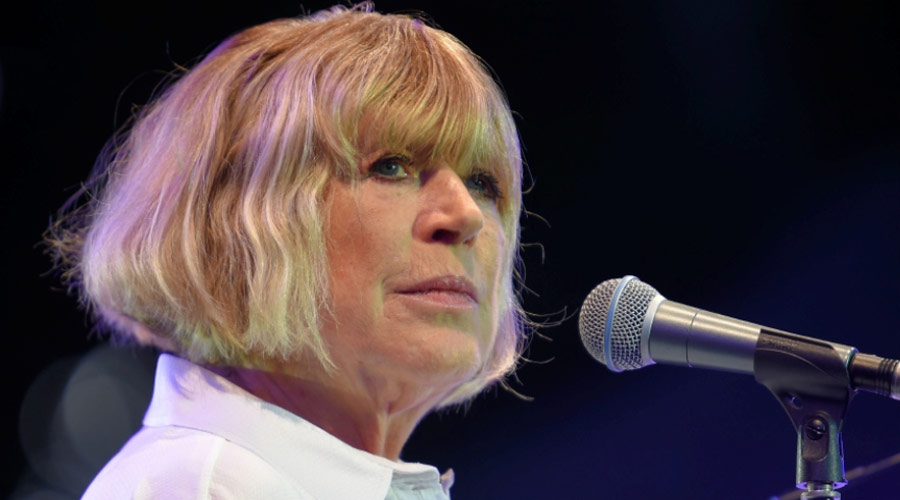 Marianne Faithfull revela que a Covid-19 lhe tirou a capacidade de cantar