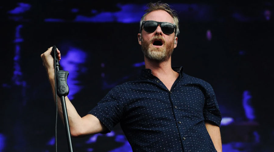 Matt Berninger, vocalista do The National, lança álbum solo; ouça na íntegra