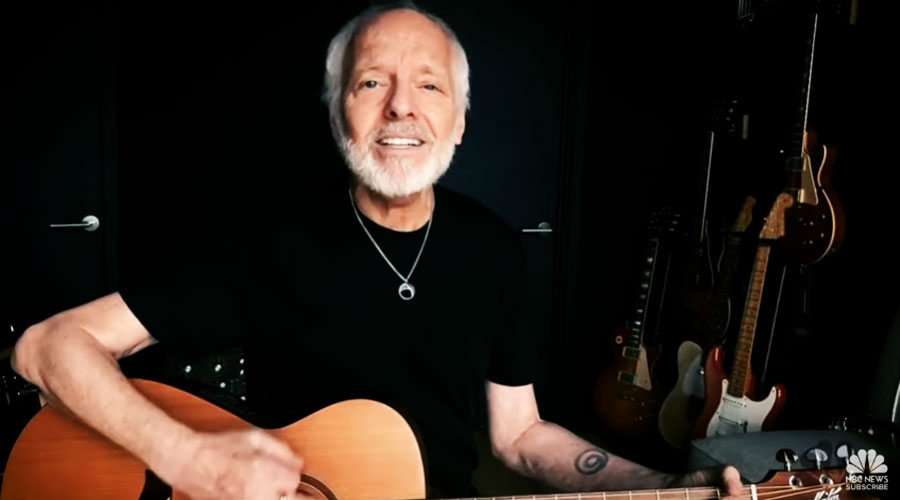 Peter Frampton faz “Show Me The Way” ao violão