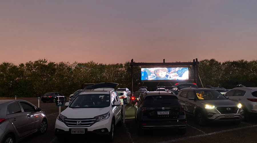 Legião Urbana: “Tributo Somos Tão Jovens” é atração  em drive-in