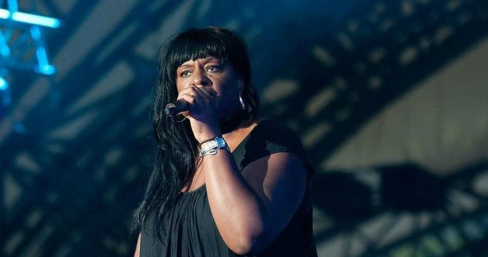 Denise Johnson, colaboradora de New Order e Pet Shop Boys, morre aos 56 anos