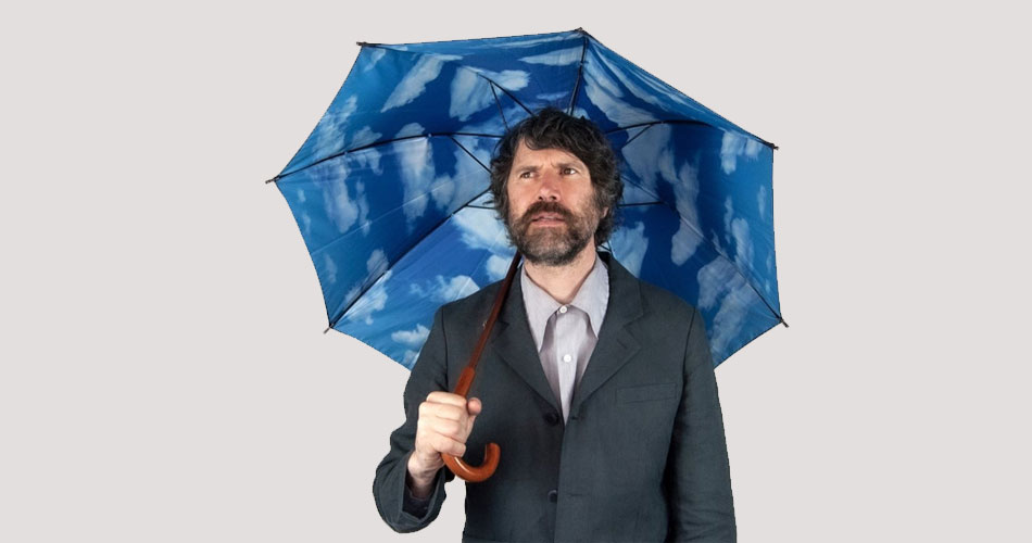 Gruff Rhys lança videoclipe e anuncia nova edição do álbum “Babelsberg”