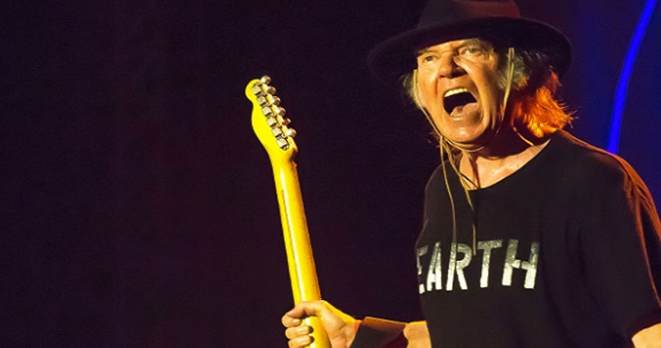 Neil Young vai pagar para ter uma vida livre de Facebook e Google